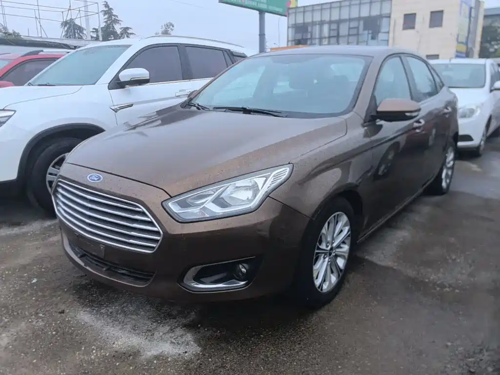 Ford Escort 2015 — пригон из Китая