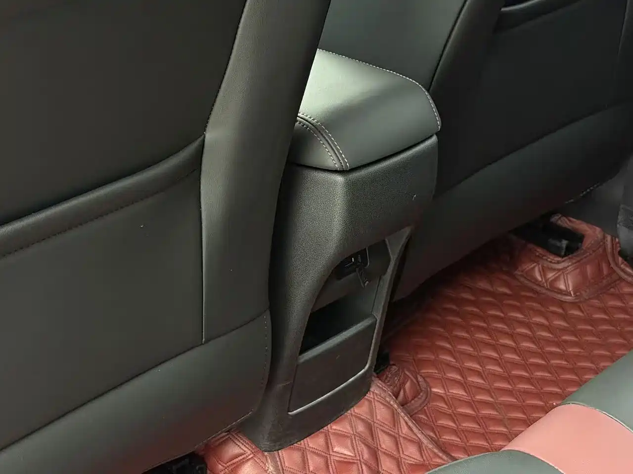 GEELY AUTOMOBILE BINYUE