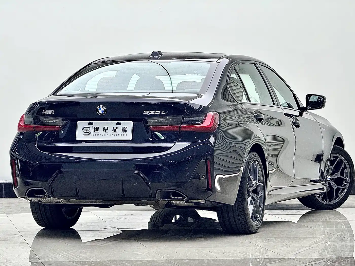 BMW 3 Series 2025 330Li M Sport Night Edition фото 10