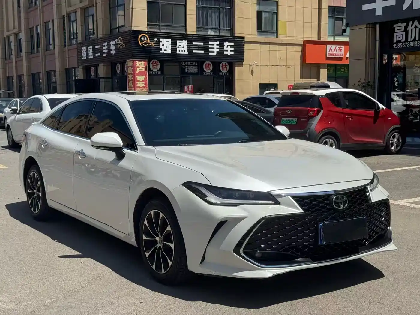 Toyota Avalon 2022 2.5L Luxury Edition фото 3