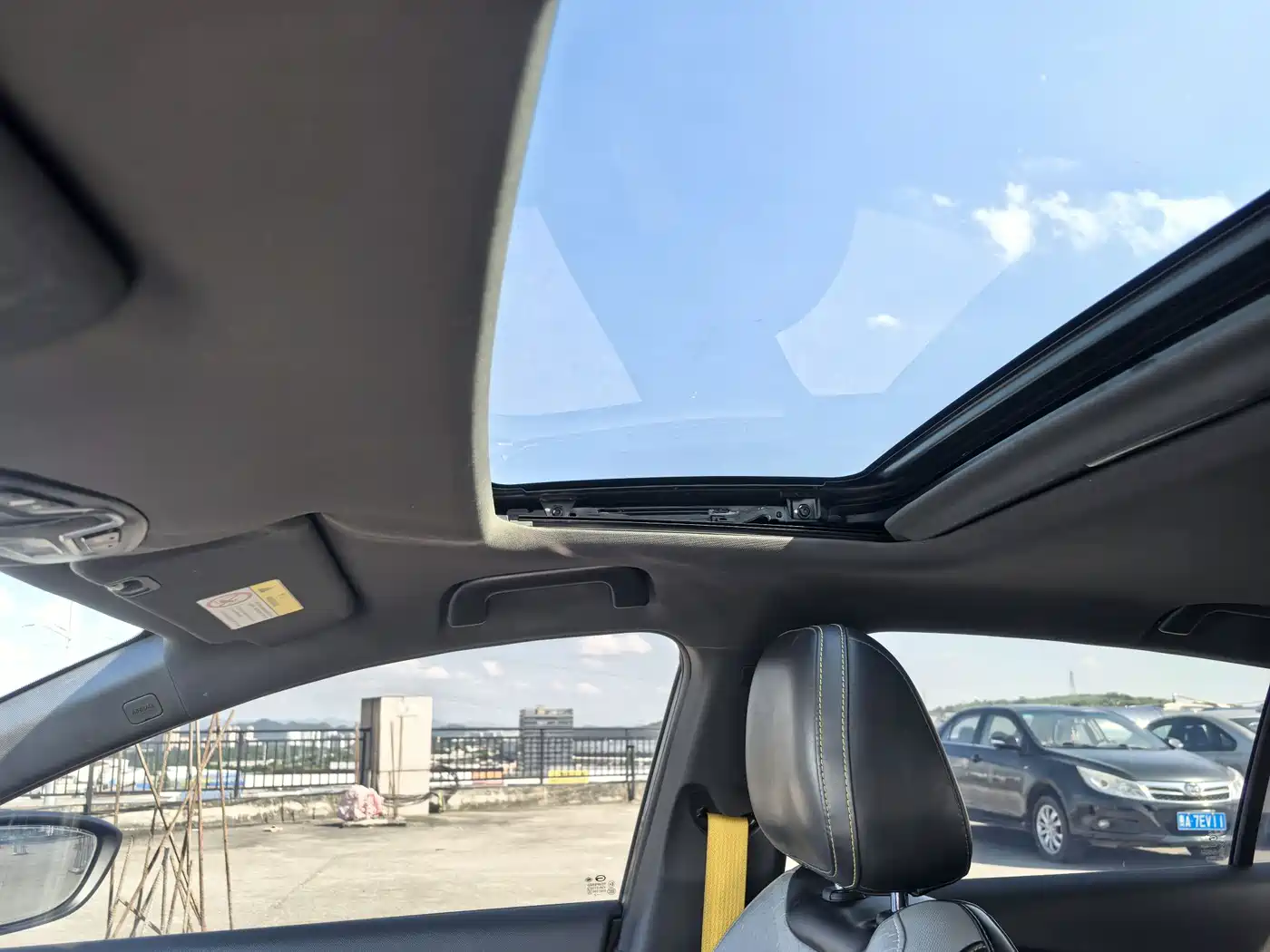 GAC Trumpchi Trumpchi Emkoo 2022 270T DCT J16 R-style Track Edition фото 13