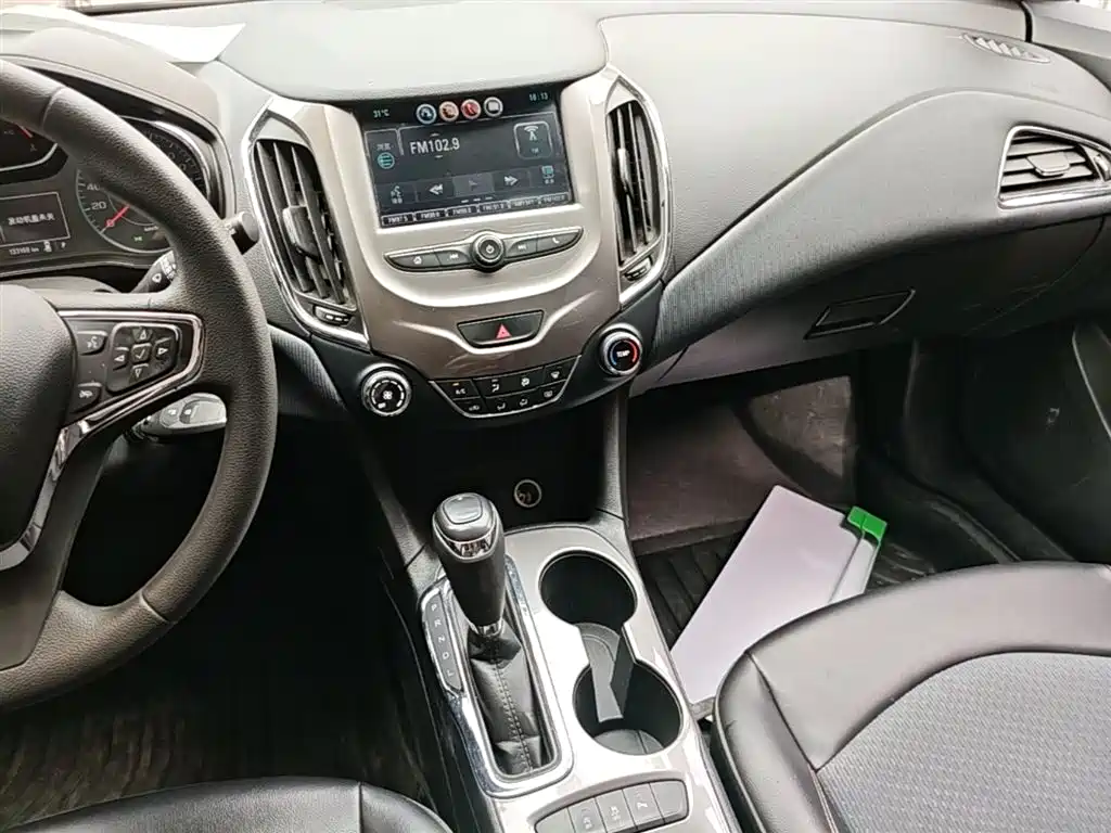 Chevrolet Cruze 2018 Hatchback 320 Automatic Stylish Edition фото 13
