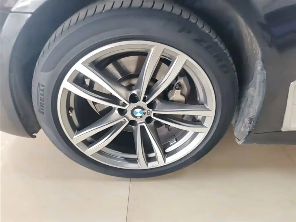 BMW 7 Series 2018 730Li Leading Type M Sport Package фото 23