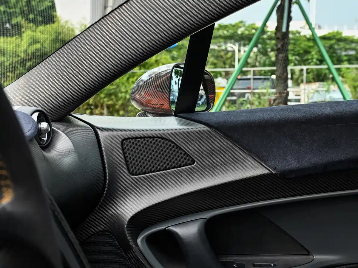 Photo 15 - McLaren P1