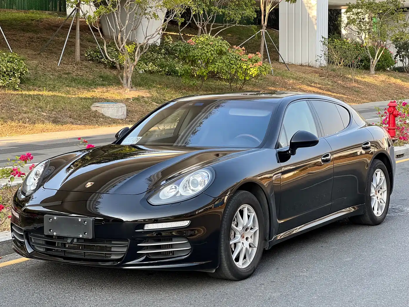 Porsche Panamera 2014 Panamera 4 3.0T