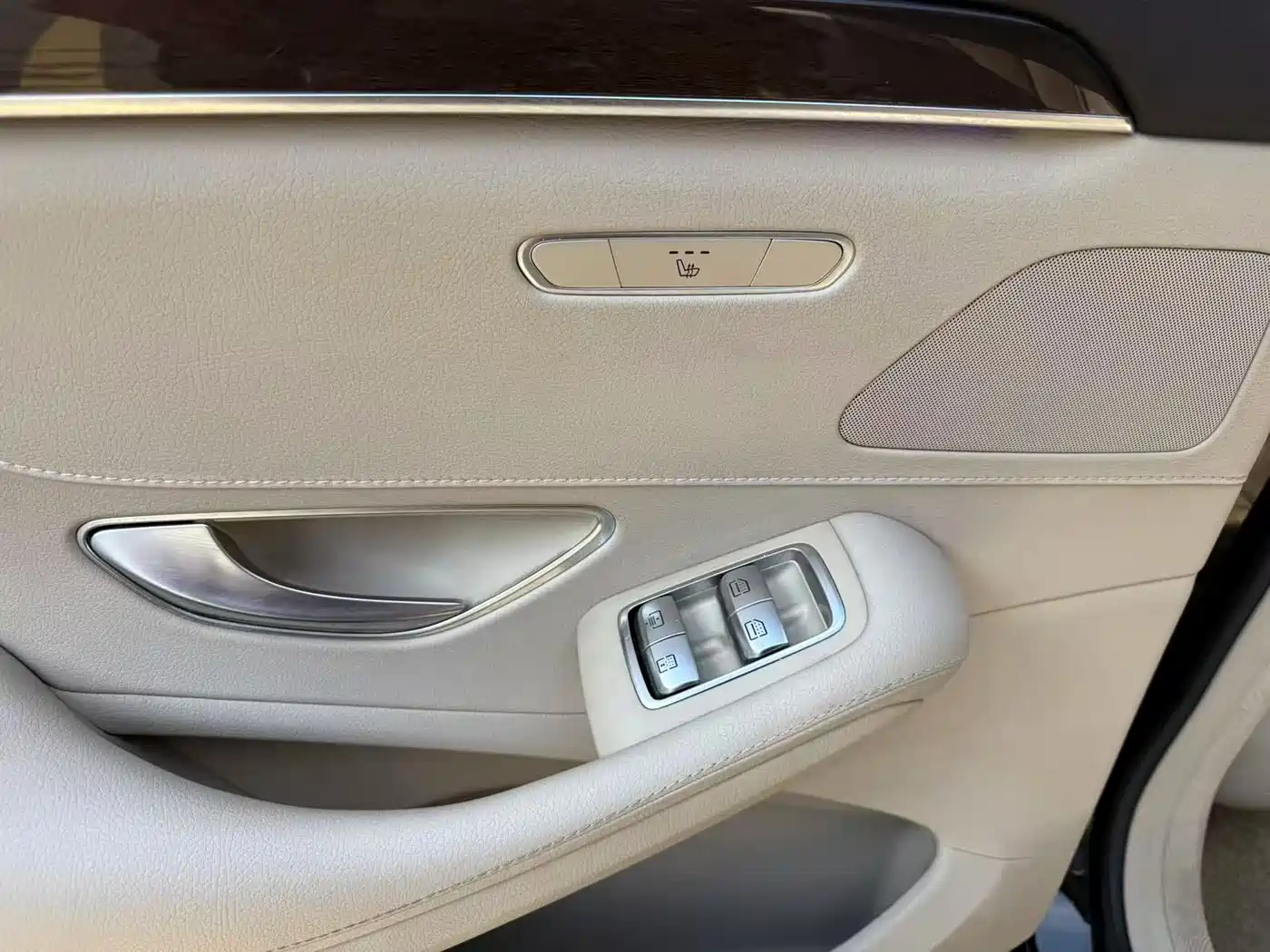 Mercedes-Benz S-Class 2016 S 320 L Luxury фото 12