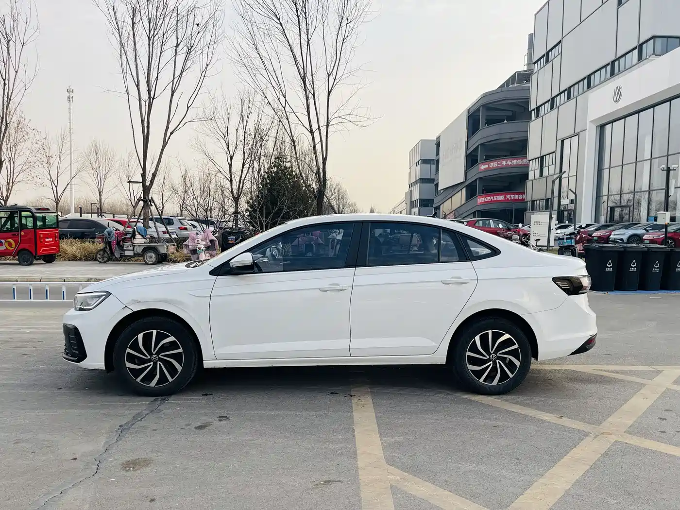Volkswagen Lavida 2023 Xinrui 1.5L Auto Xinyi Edition фото 6