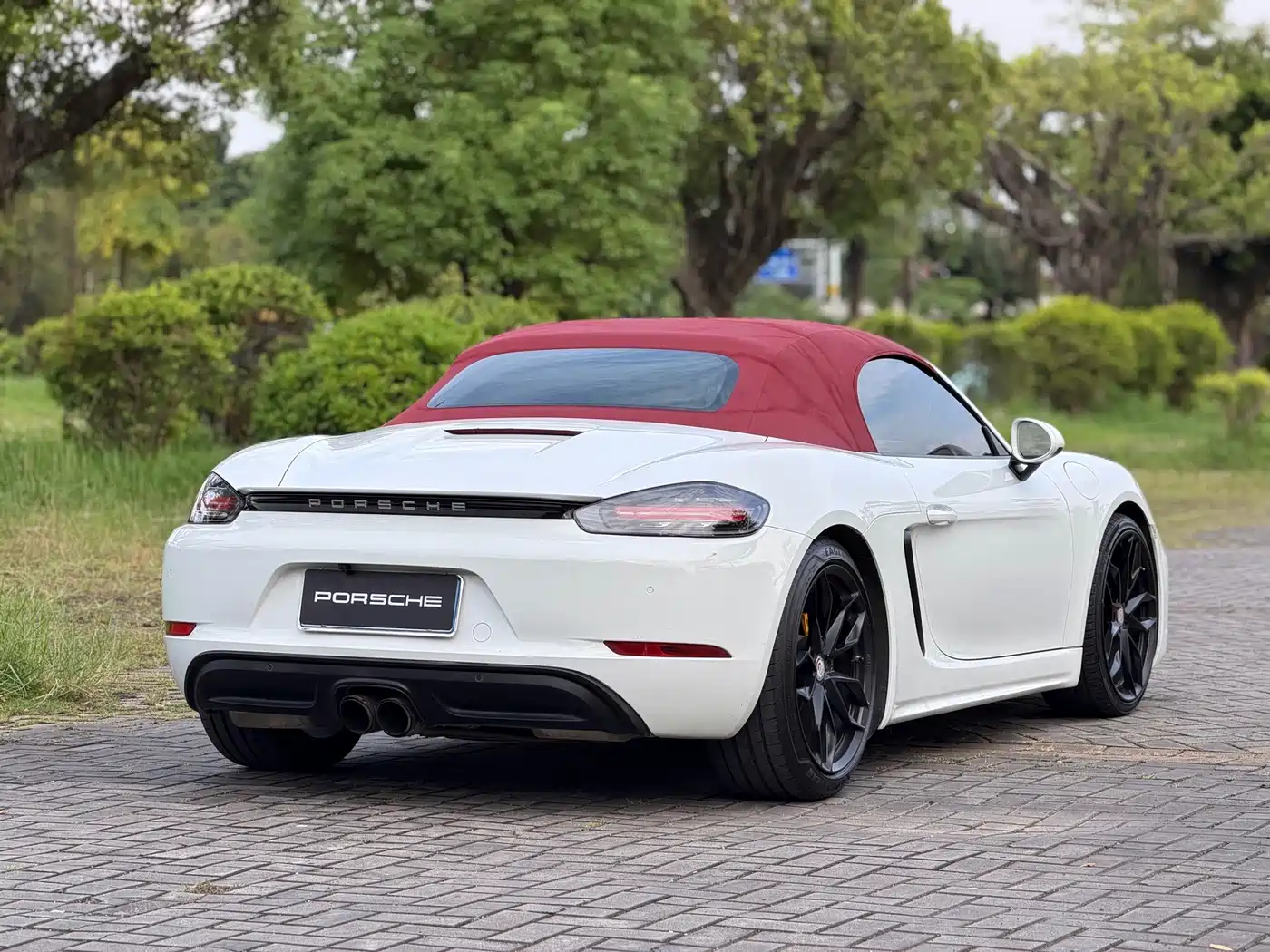 Porsche 718 2016 2016 Boxster 2.0T