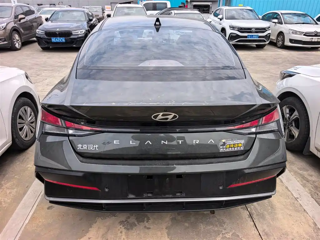 Hyundai Elantra 2023 1.5L CVT GLX Elite Edition фото 5