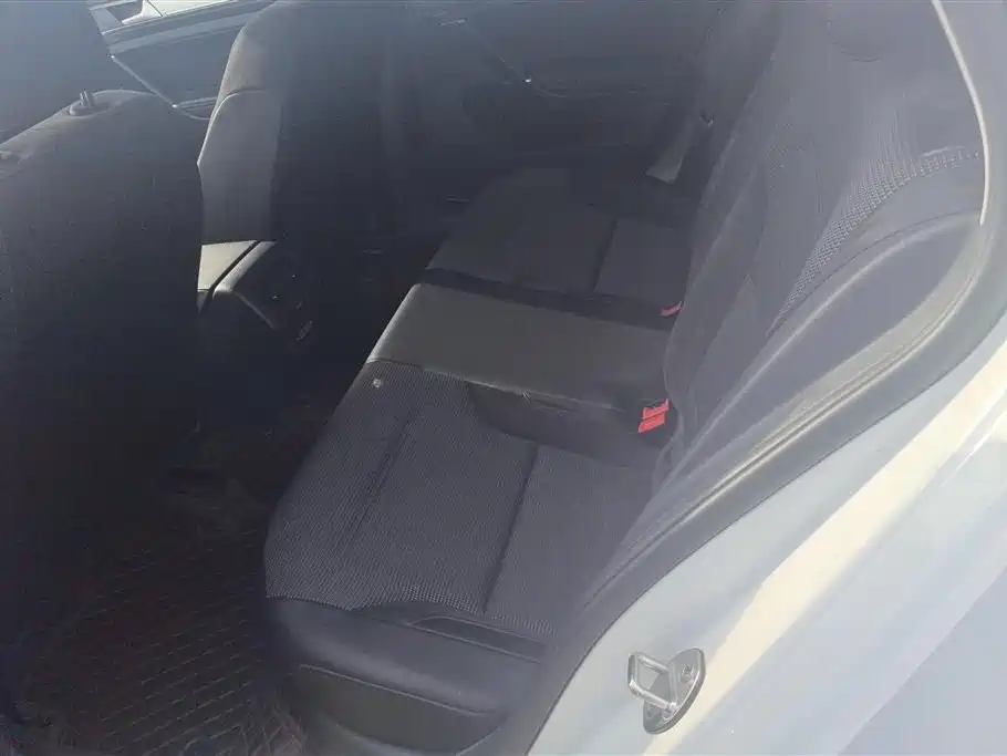 Volkswagen Golf 2020 280TSI DSG Comfort фото 11
