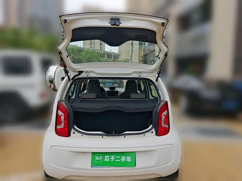 Volkswagen up! 2015 1.0L move up! фото 10