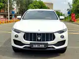 Photo 2 - Maserati Levante