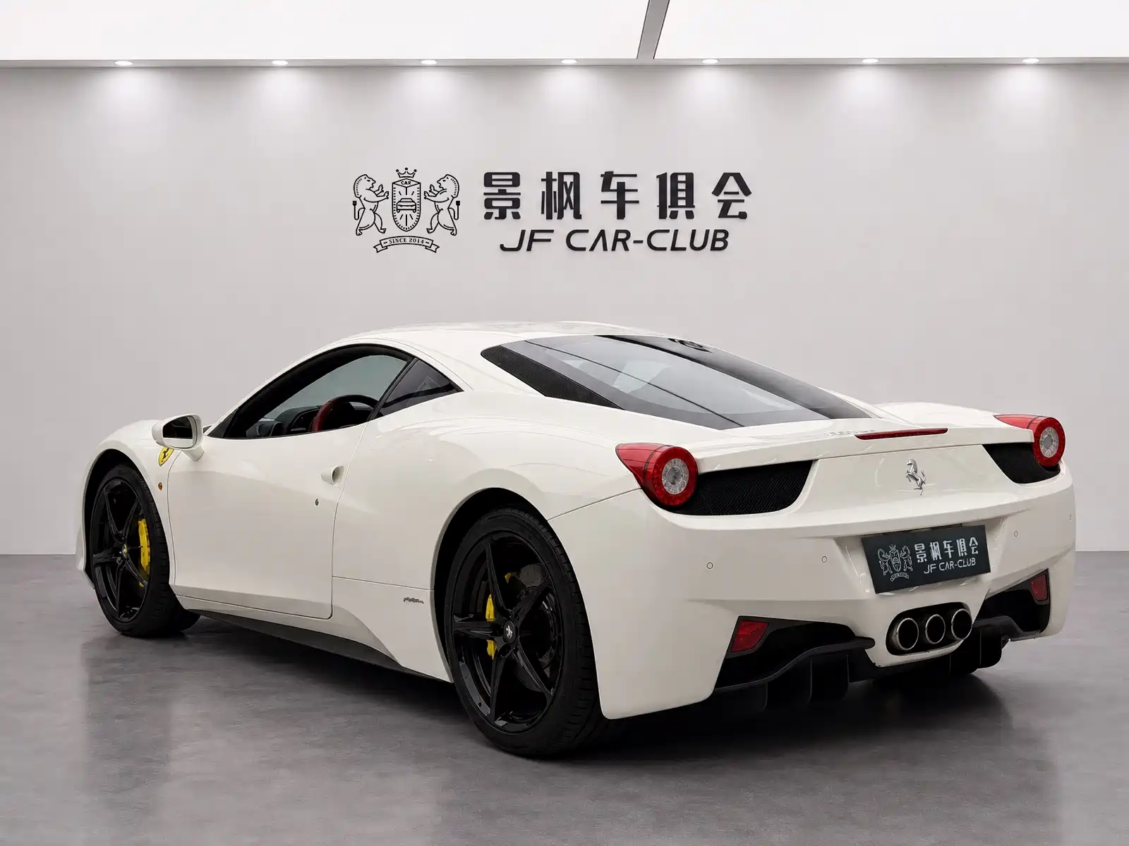 Photo 6 - Ferrari 458