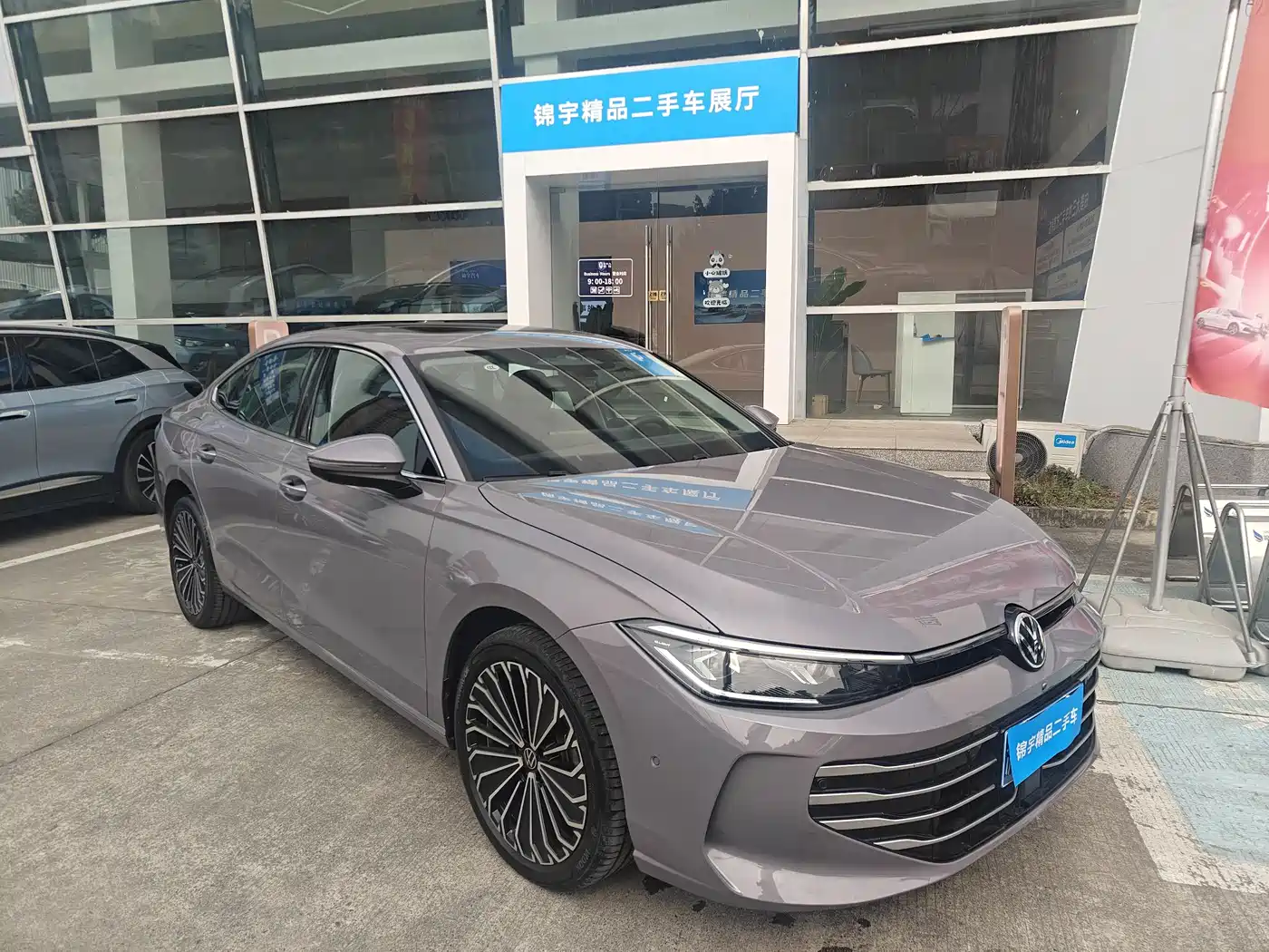 Volkswagen Passat 2025 Pro 380TSI Dragon Prestige Edition фото 2