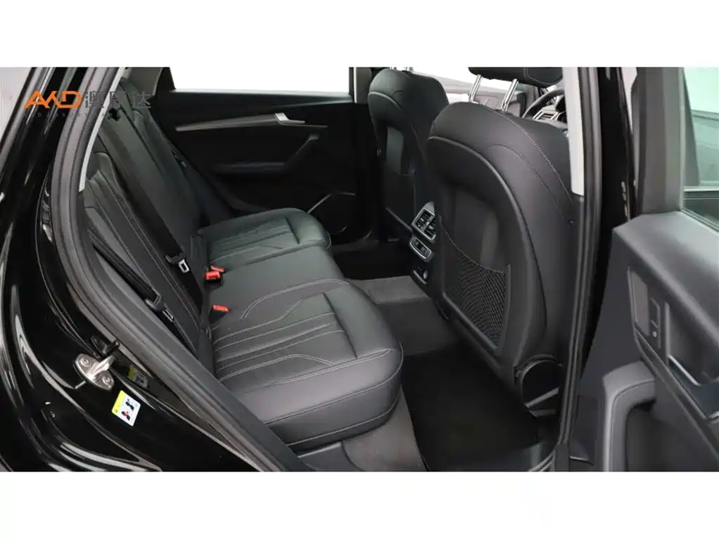 Audi Q5L 2022 Facelift 45T Luxury Dynamic фото 8