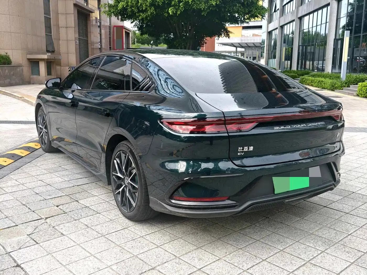 BYD Han 2022 EV 610KM AWD Qianshan Green Limited Edition фото 6