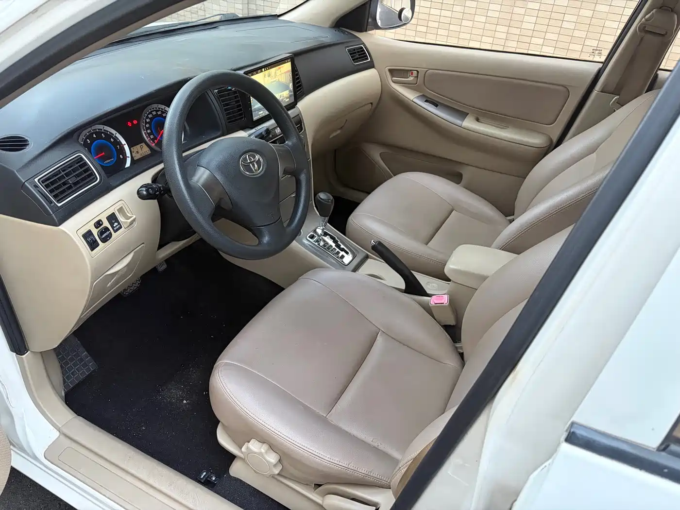 Toyota Corolla 2013 1.6L Automatic Excellence Edition фото 4