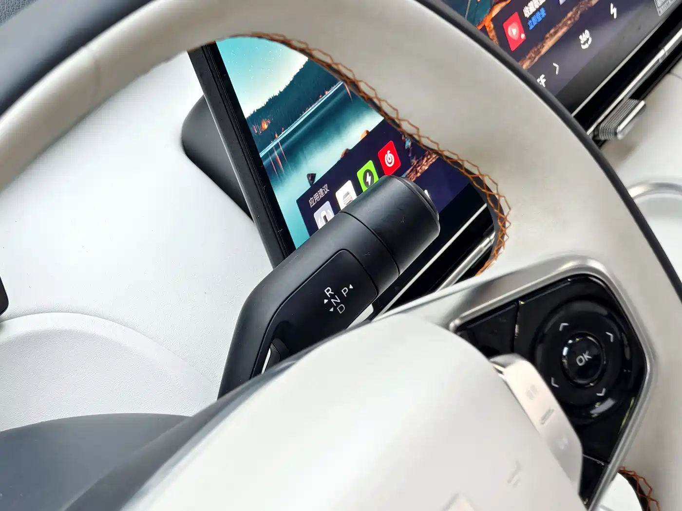 Geely Galaxy Galaxy Starship 7 EM-i 2025 120km Navigation Edition фото 16