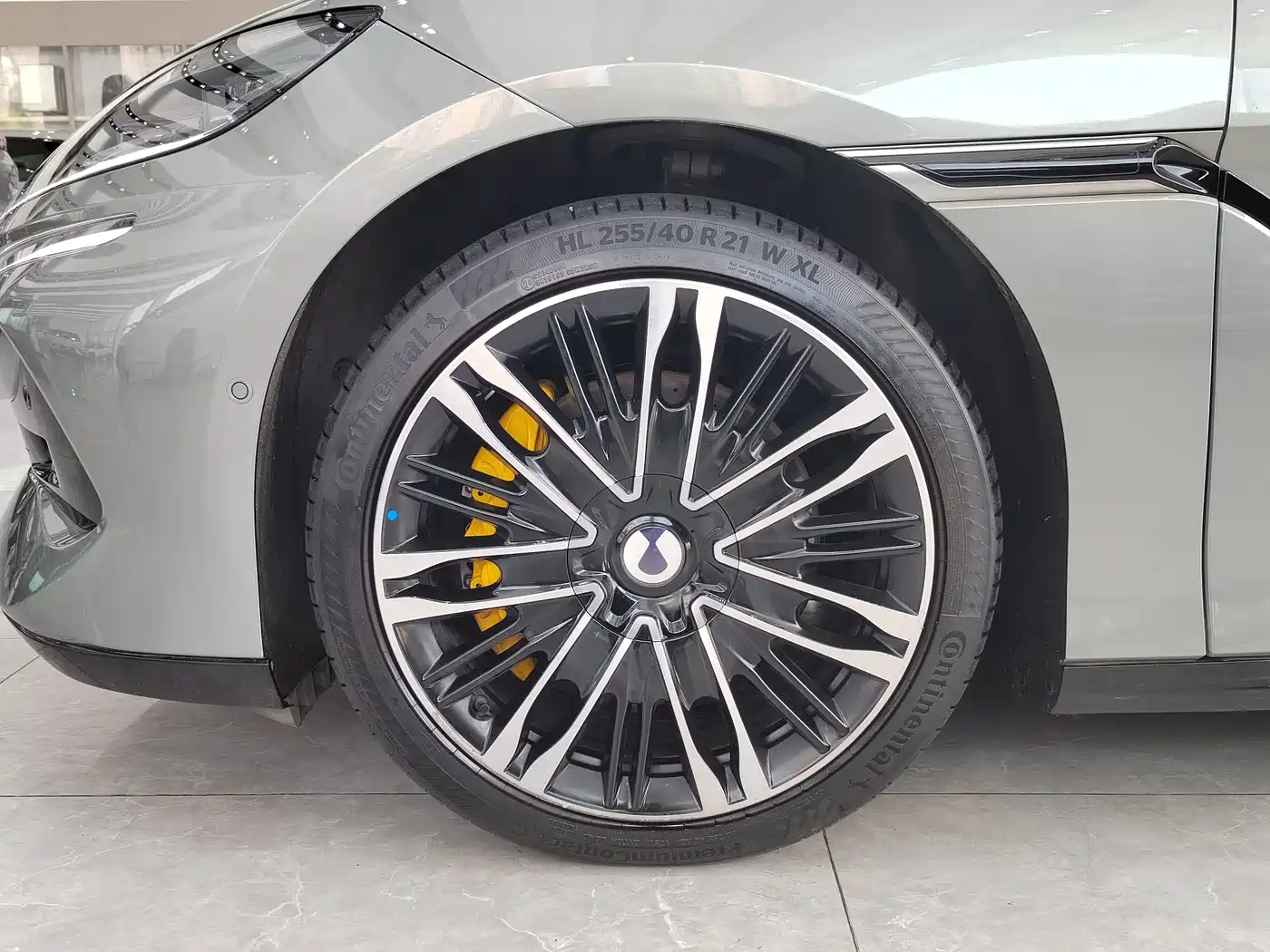 Denza Z9GT 2024 1100 AWD Ultra Edition фото 10
