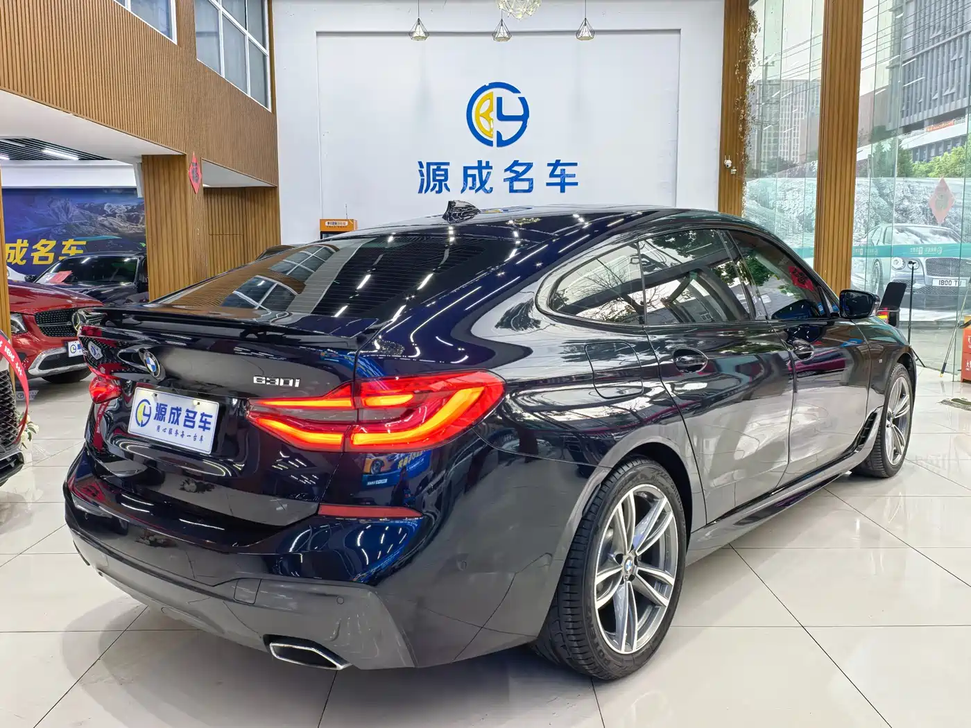 BMW 6 Series GT 2019 630i M Sport Package фото 5