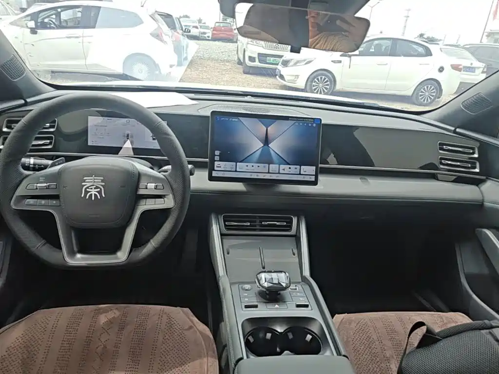 BYD Qin L 2025 DM-i Smart Drive Edition 80KM Leading фото 13