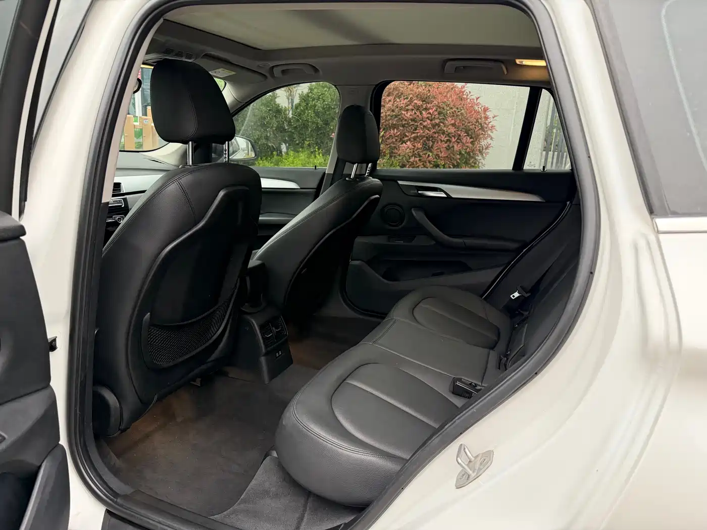 BMW X1 2019 sDrive20Li Leading Model фото 4