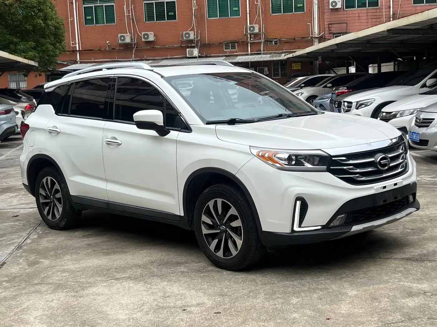 GAC Trumpchi Trumpchi GS4 2018 200T G-DCT 2WD Elite Edition фото 3