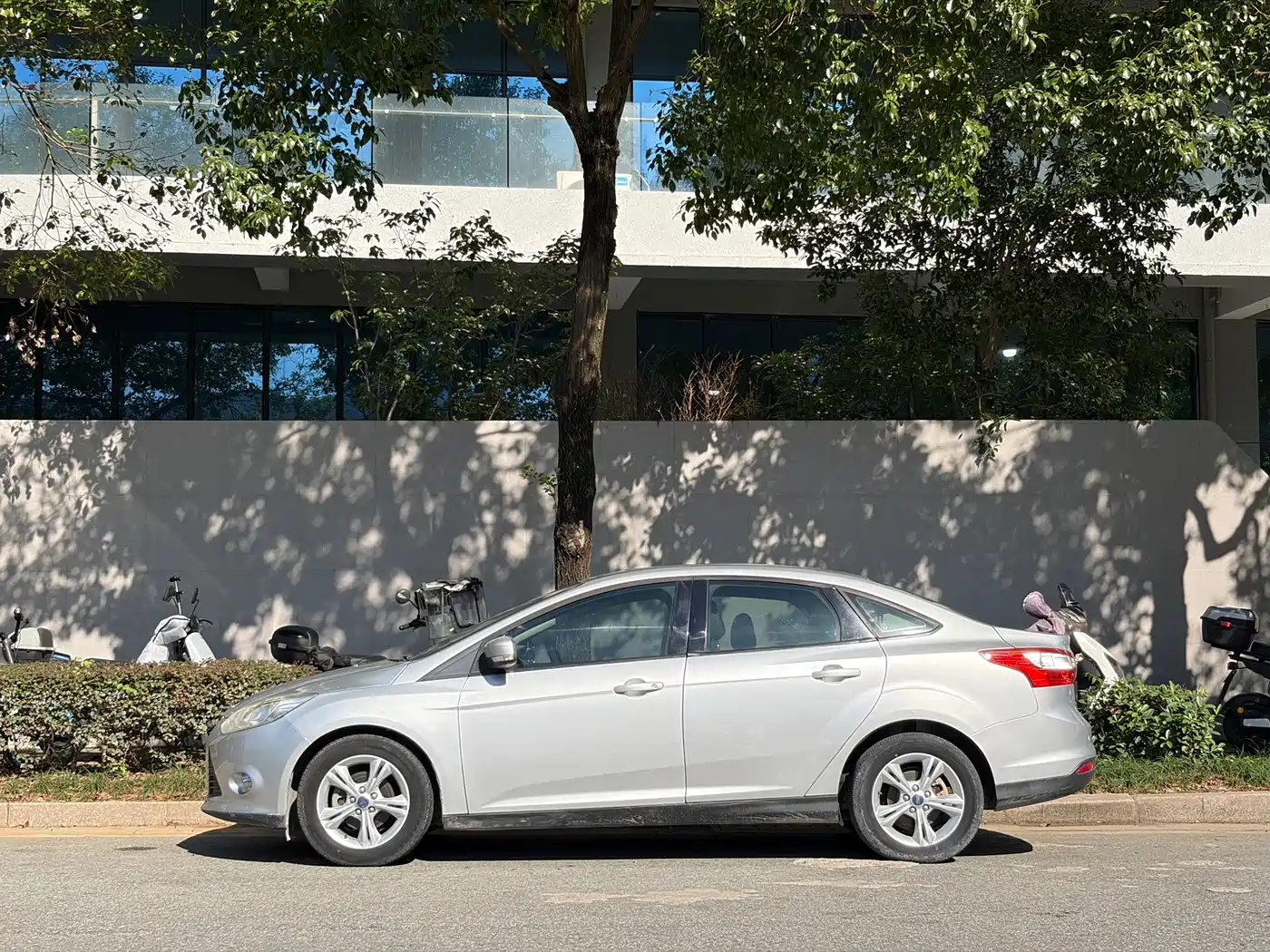 Ford Focus 2014 2012 Sedan 1.6L Automatic Premium
