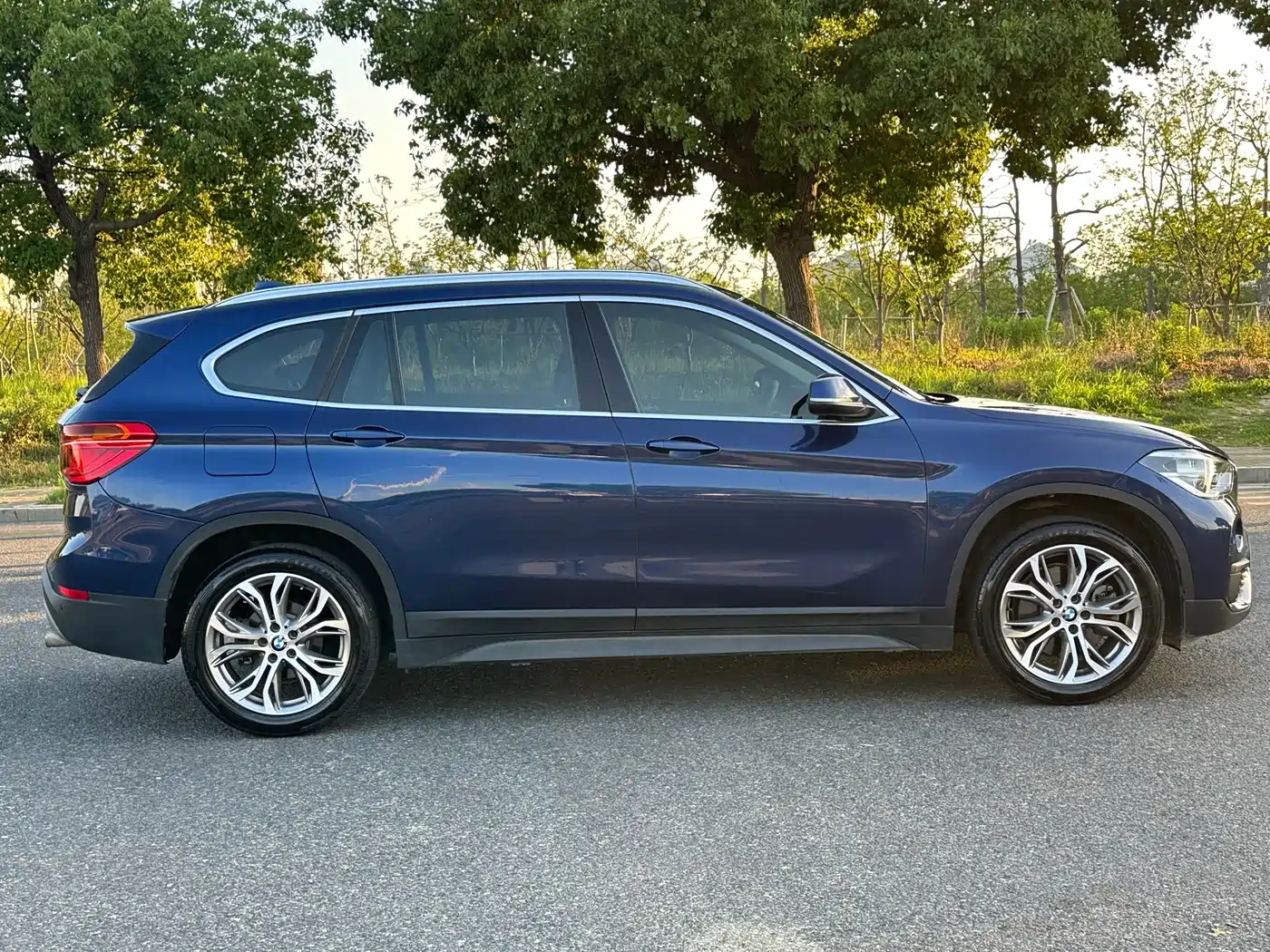BMW X1 2018 sDrive20Li Leading Model фото 8