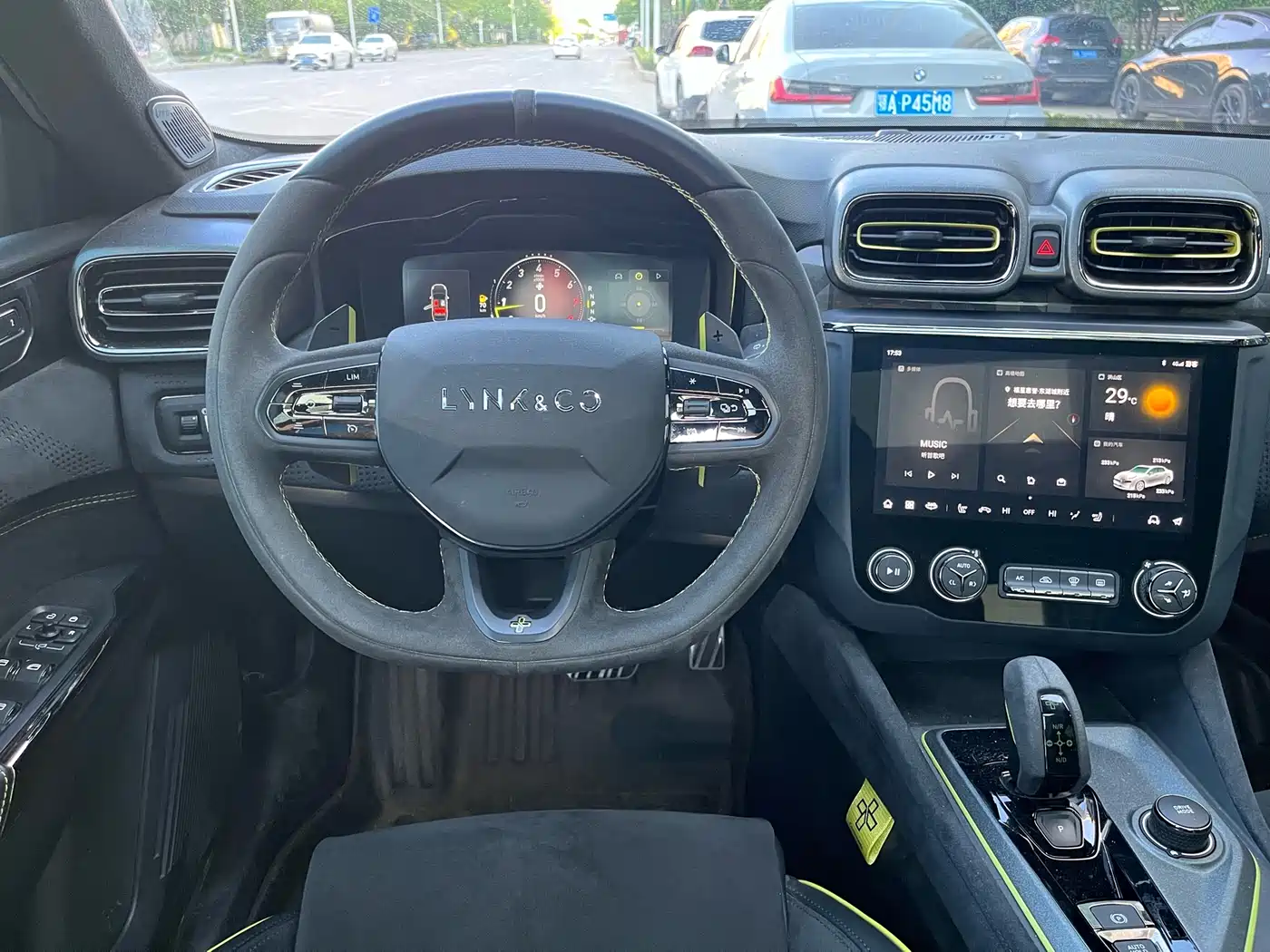 Lynk & Co 03 2022 03+ 2.0TD Auto Wind Rider Edition фото 8