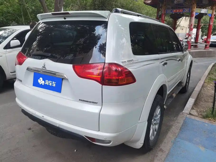 2016 Mitsubishi Pajero Sport