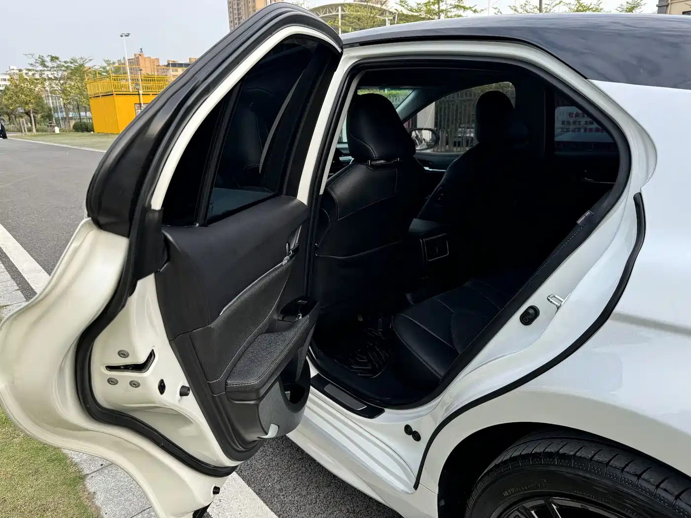 Toyota Camry 2021 2.5S Feng Shang Edition фото 26