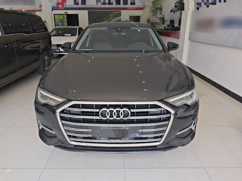 Audi A6L 2023 45 TFSI Premium Selection Elegance фото 3