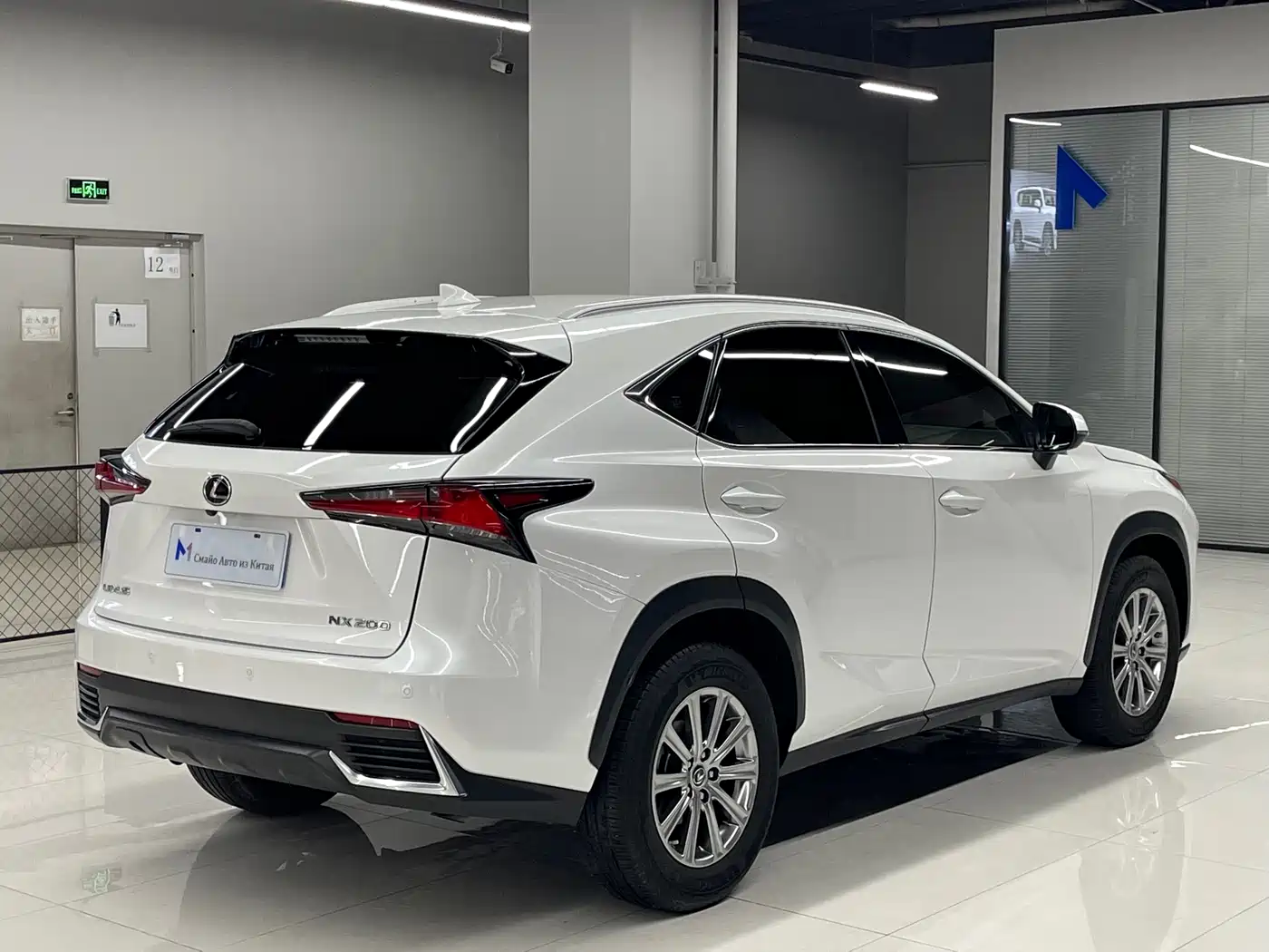 Фото 6 - Lexus NX