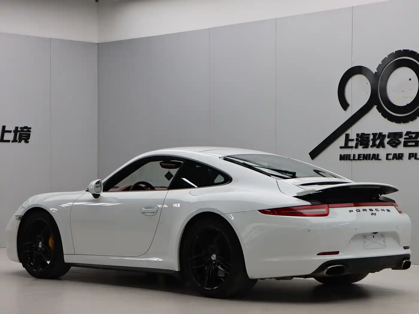 Porsche 911 2015 Carrera 4 3.4L Style Edition фото 4
