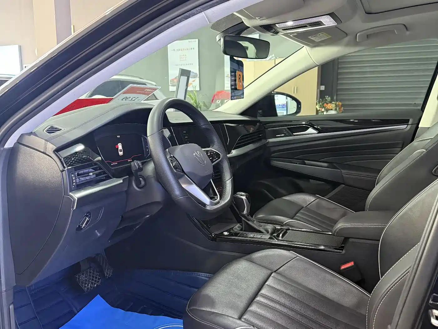 Volkswagen Passat 2023 330TSI Starlight Elite Edition фото 5