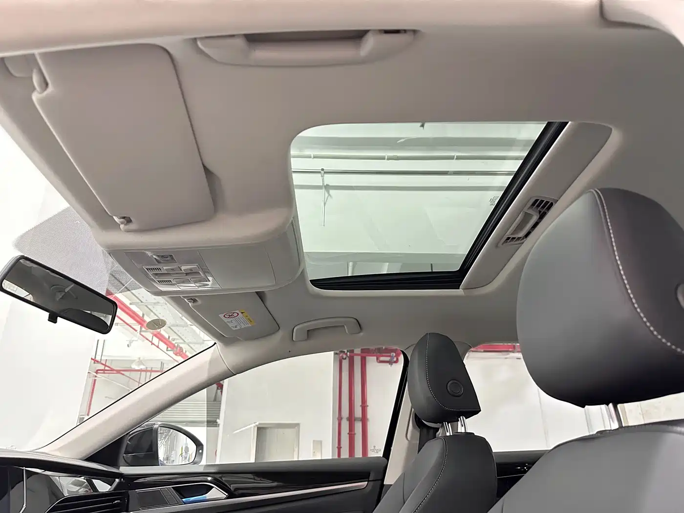 Volkswagen Passat 2024 280TSI Business Edition фото 14