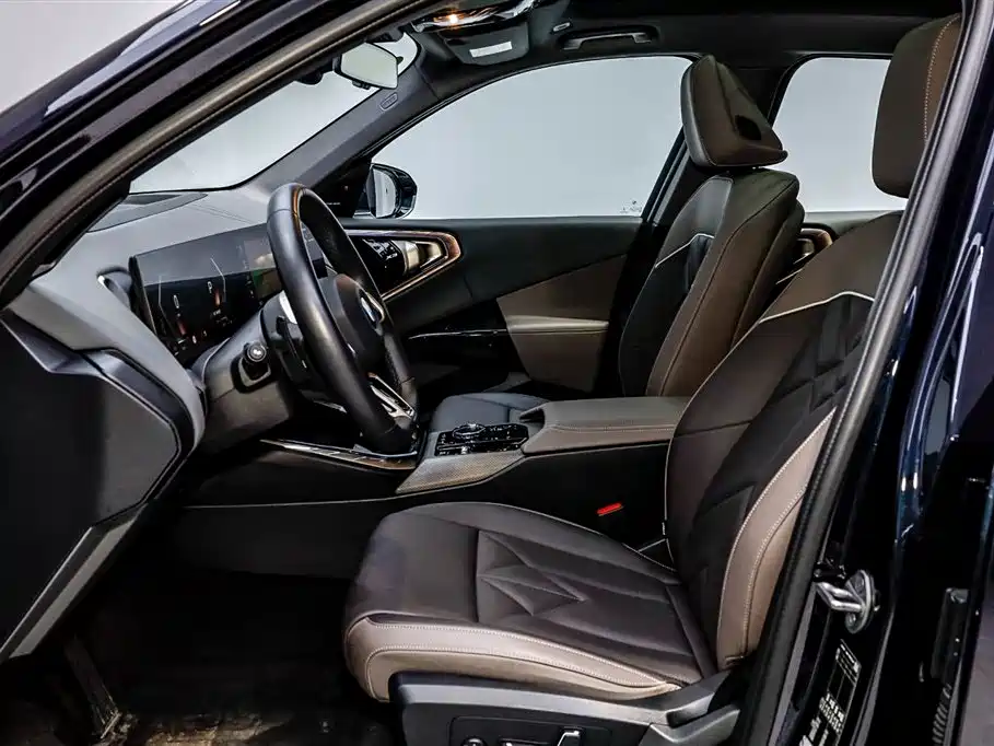 BMW X3 2025 xDrive30L Premium Model M Sport Black Package фото 9