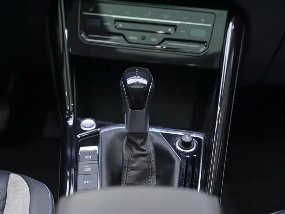 Volkswagen Tayron GTE Plug-in Hybrid 2020 Model 1.4T Luxury фото 22