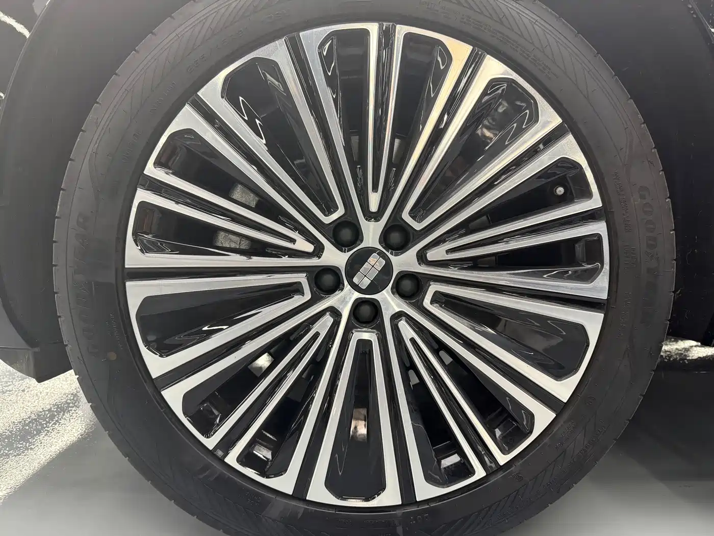 Geely Galaxy Galaxy M9 2026 2025 230km 2WD Smart Edition