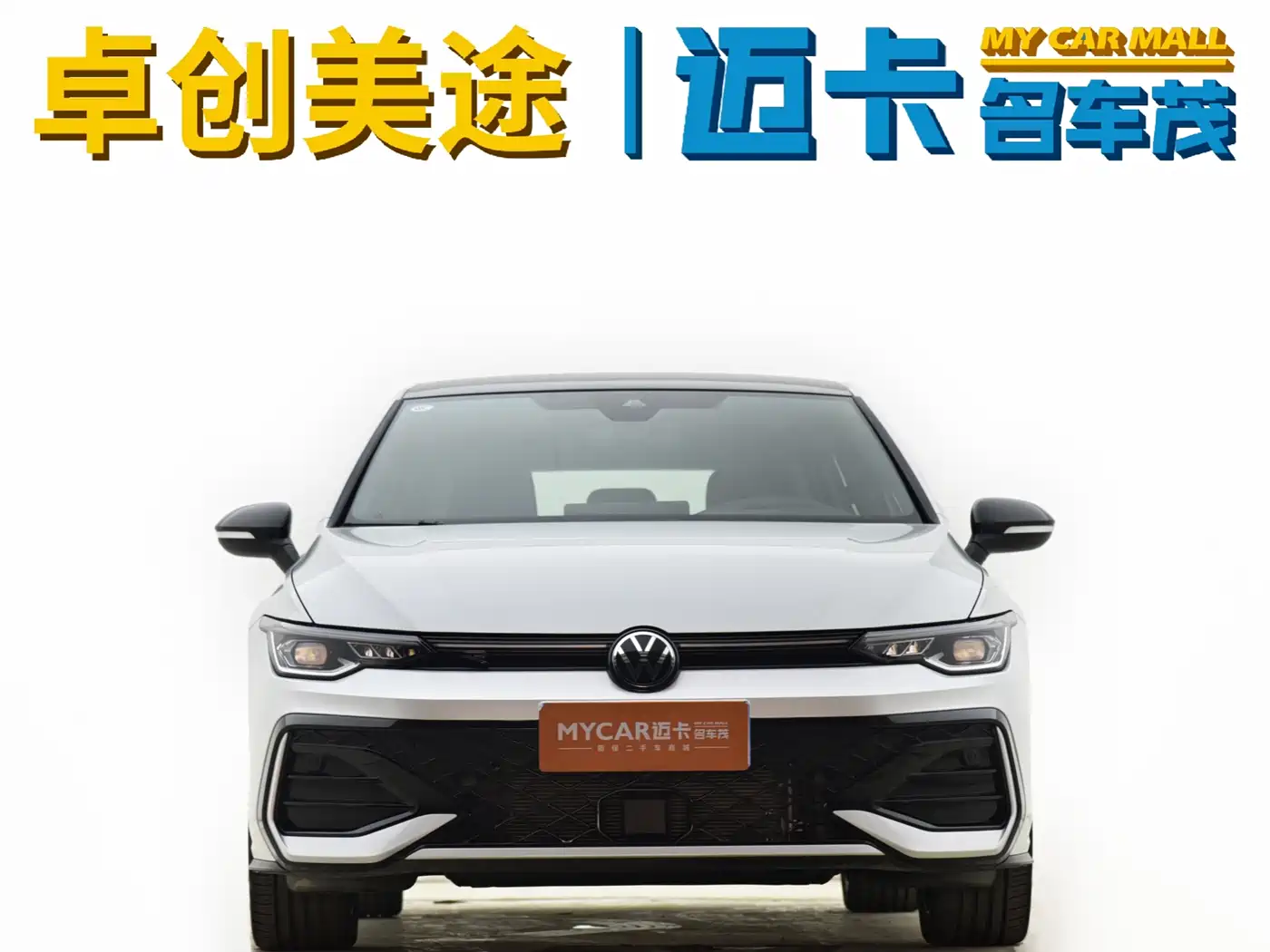 Volkswagen Golf 2025 300TSI R-Line фото 2