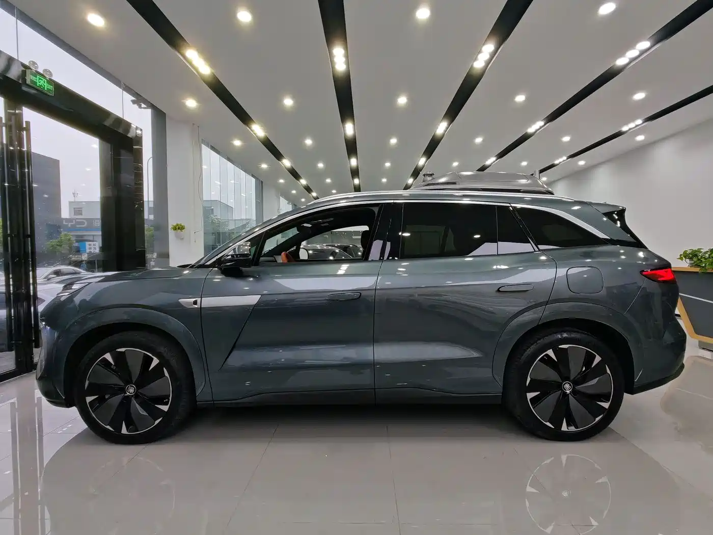 BYD Tang L 2025 2025 DM 175KM Drone Player Edition