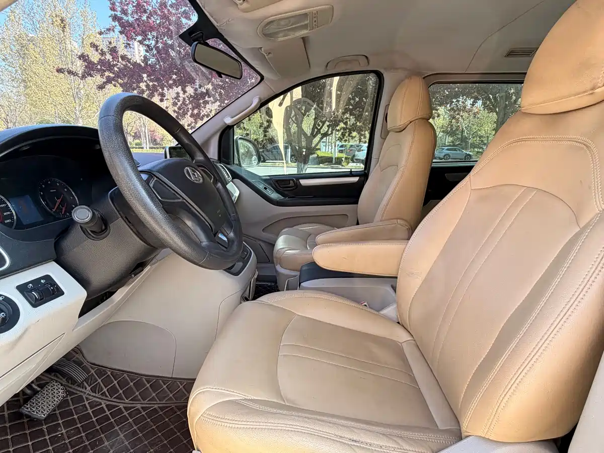 SAIC Maxus Maxus G10 2015 2.0T Automatic Commemorative Edition фото 10
