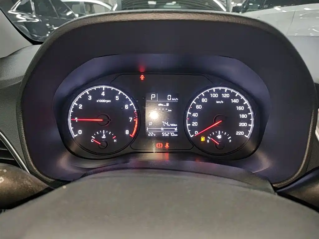 Hyundai Verna 2016 1.4L Automatic Cool Edition GLS фото 12