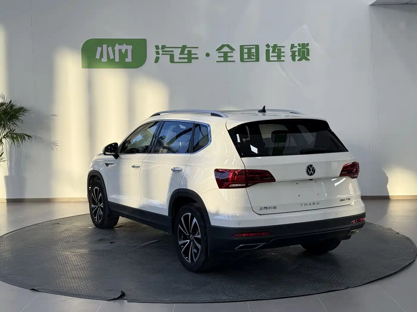 Volkswagen Tharu 2022 280TSI FWD Luxury Edition фото 4