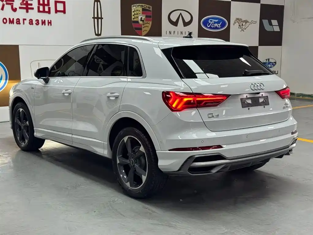 Audi Q3 2022 35 TFSI Fashion Dynamic фото 4