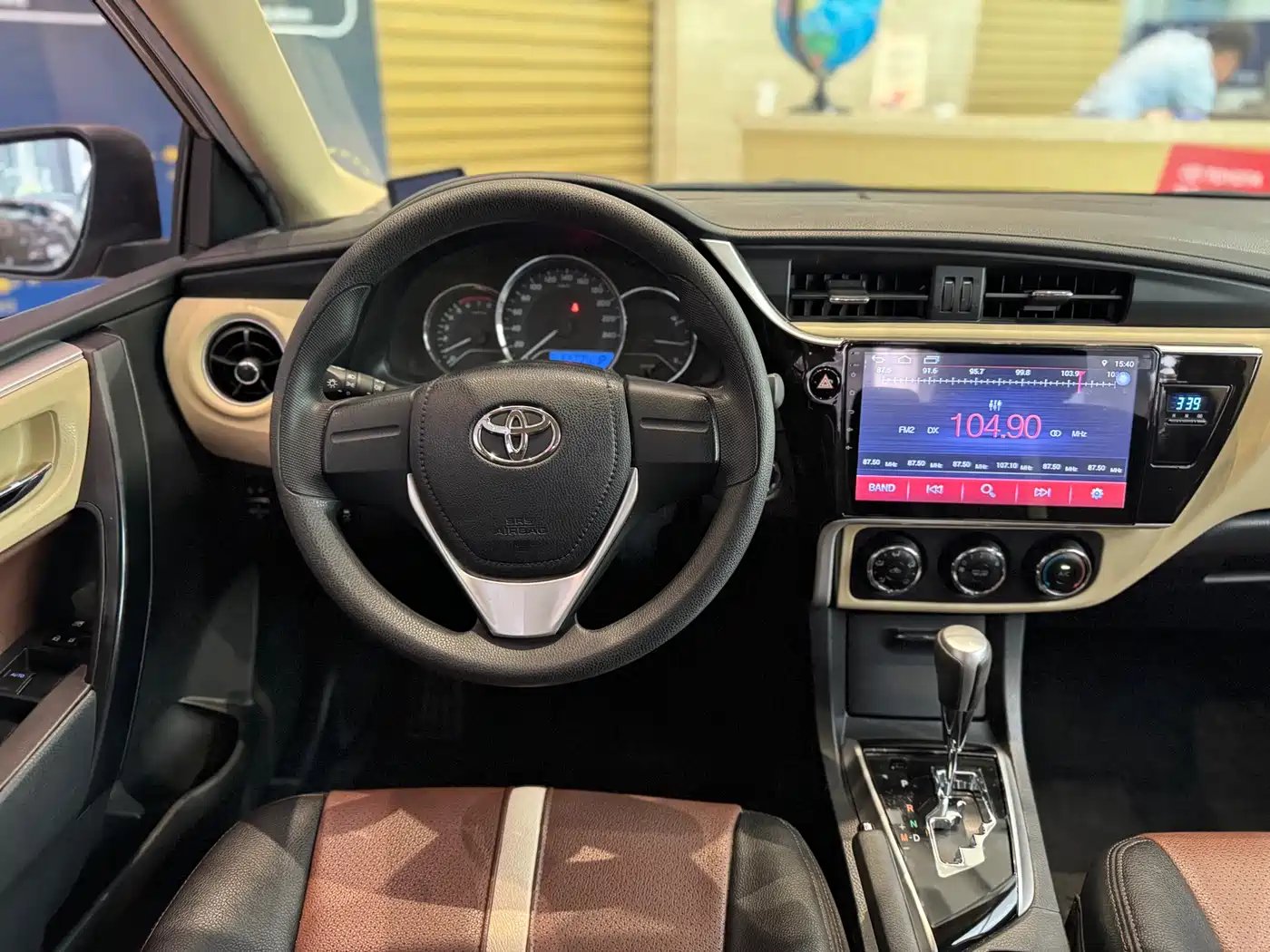 Toyota Corolla 2017 Facelift 1.2T S-CVT GL фото 16