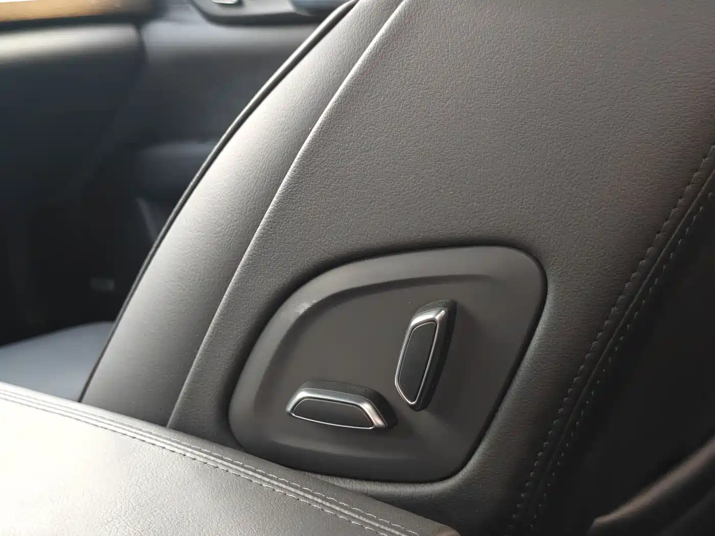 Cadillac CT6 2017 28T Luxury фото 16