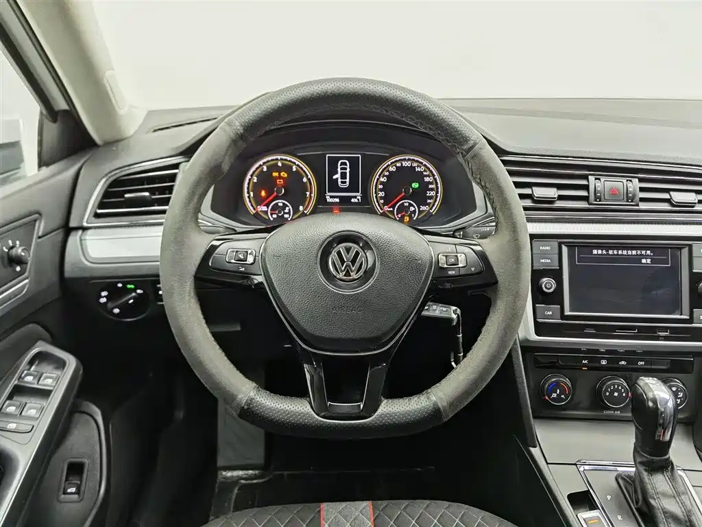 Volkswagen Lamando 2019 230TSI DSG Trend Edition China V фото 11