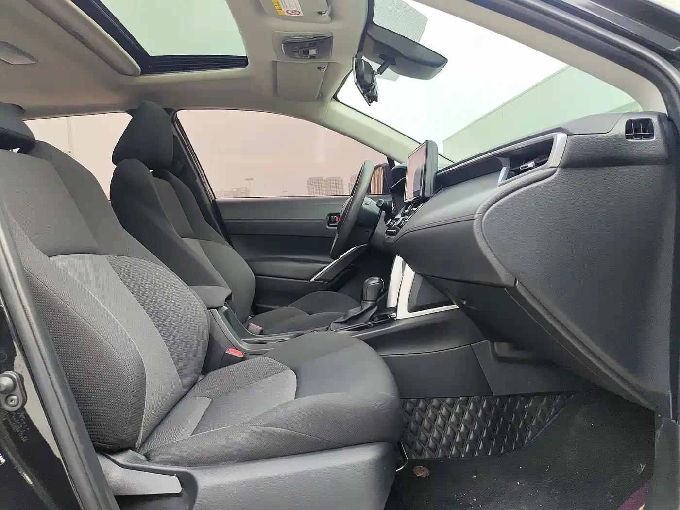 Toyota Frontlander 2022 2.0L CVT Elite фото 12